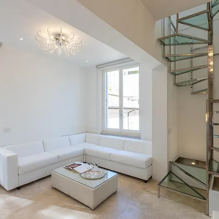 Amazing Piazza Venezia With Jacuzzi And Terrace ローマ