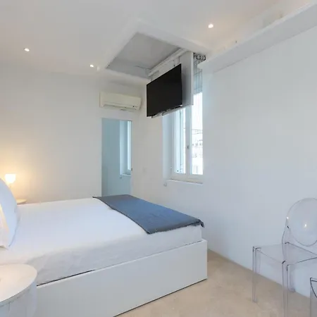 Amazing Piazza Venezia With Jacuzzi And Terrace アパート ローマ