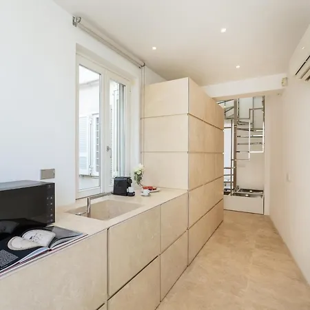 Amazing Piazza Venezia With Jacuzzi And Terrace ローマ