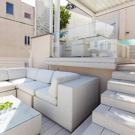 アパート Amazing Piazza Venezia With Jacuzzi And Terrace ローマ