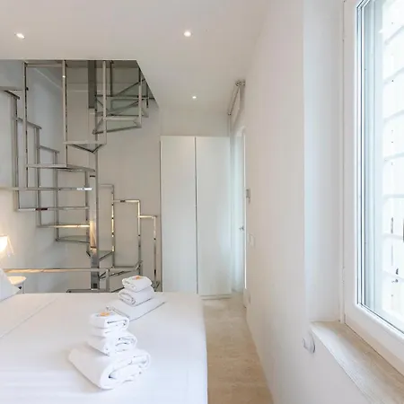 Amazing Piazza Venezia With Jacuzzi And Terrace アパート